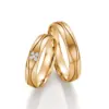Alianzas de boda de oro amarillo con diamantes