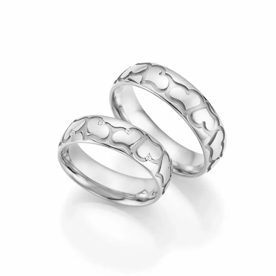 Alianzas de boda de paladio con diamantes