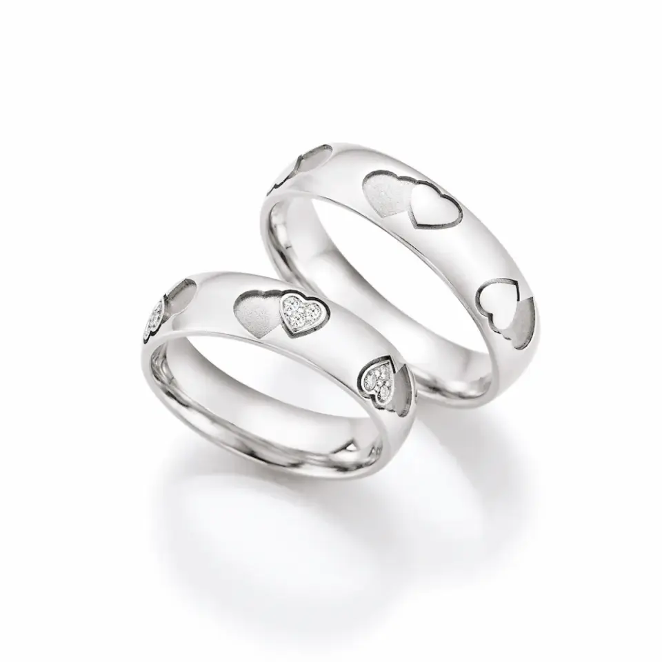 Alianzas de boda de paladio con diamantes