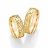 Alianzas de boda de oro amarillo