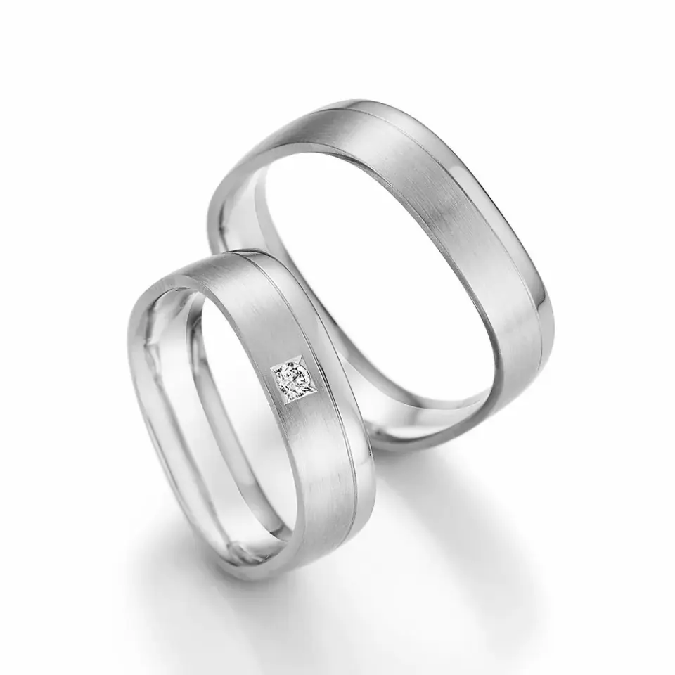 Alianzas de boda de paladio con diamante
