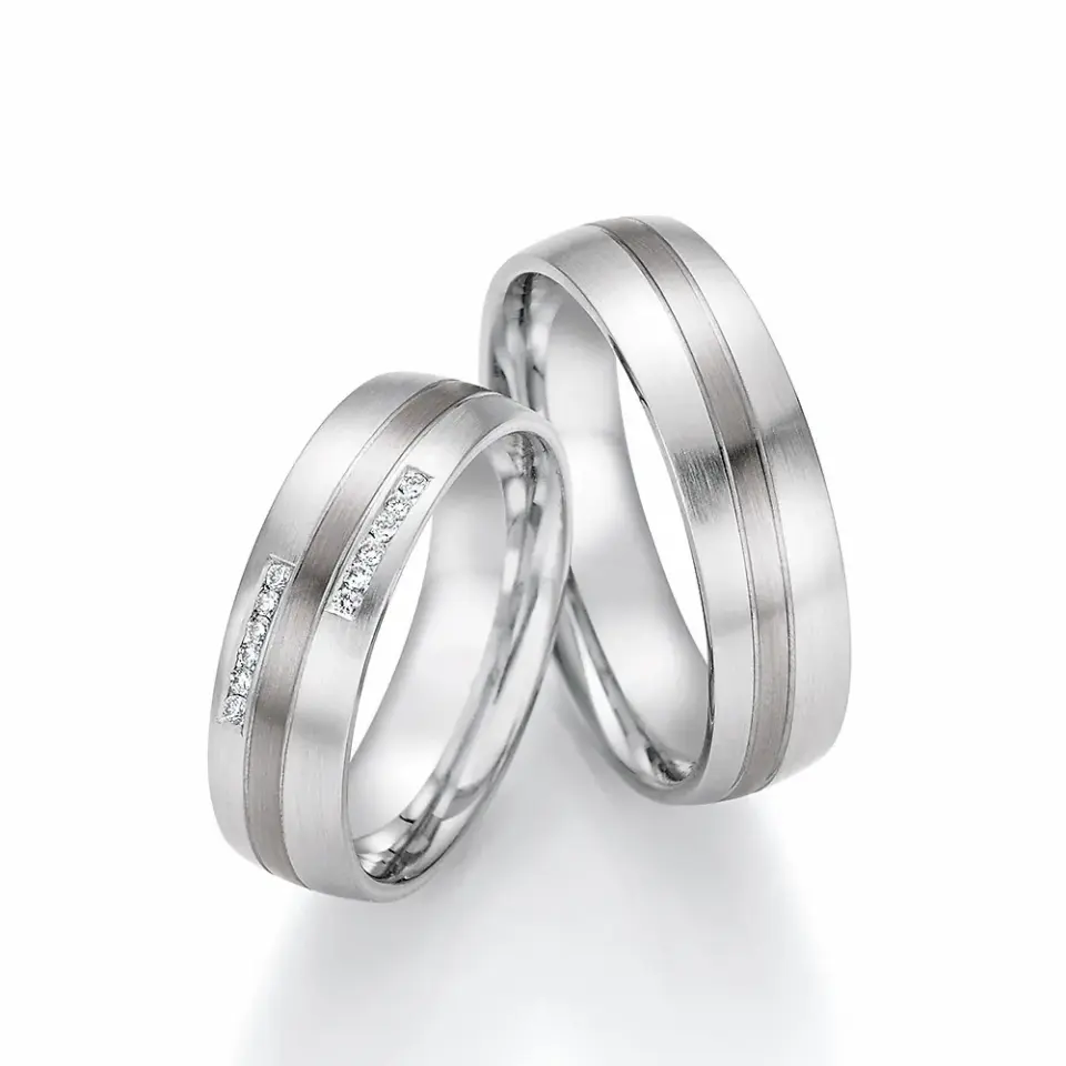 Alianzas de boda de oro blanco y paladio con diamantes