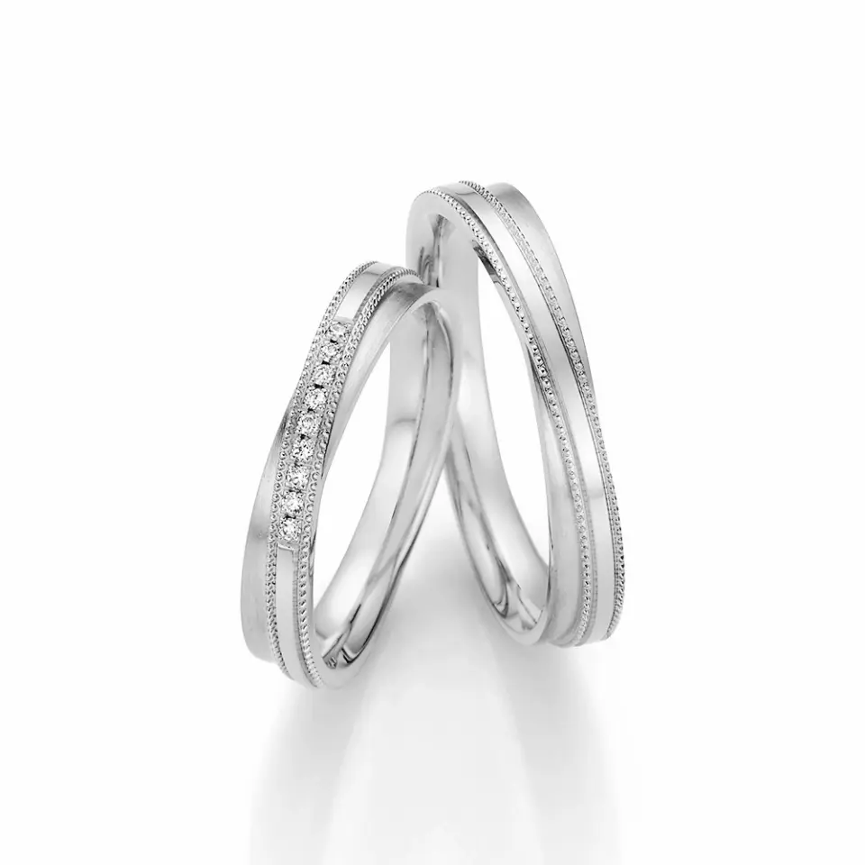 Alianzas de boda de paladio con diamantes
