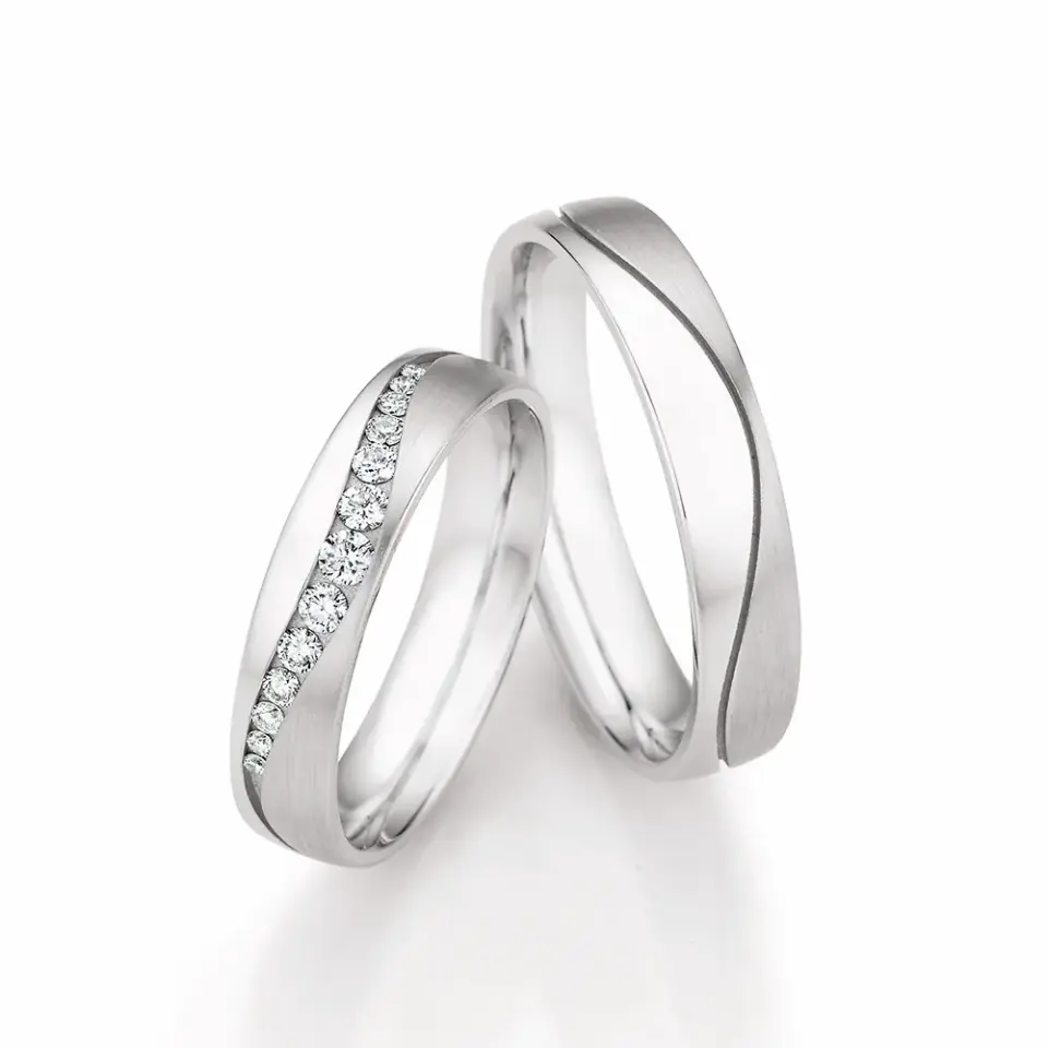 Alianzas de boda de oro blanco con diamantes