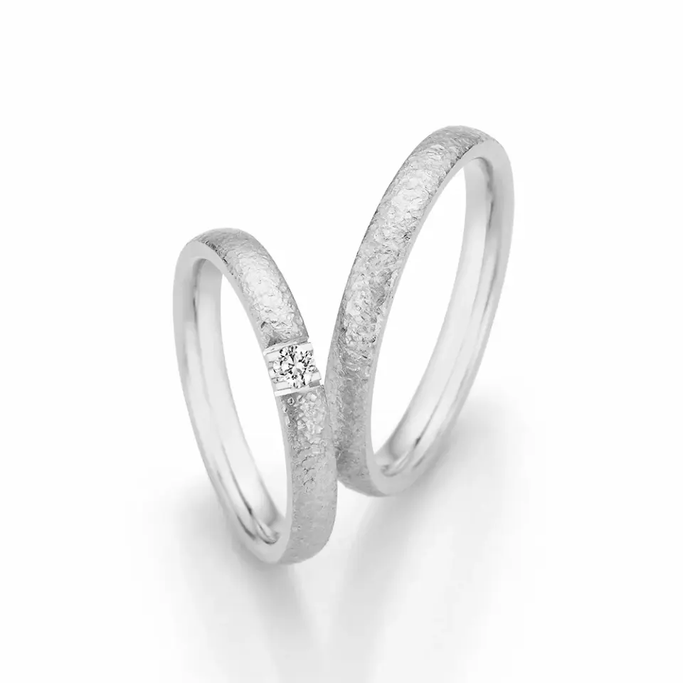Alianzas de boda de paladio con diamante