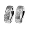Alianzas de boda de acero con diamante