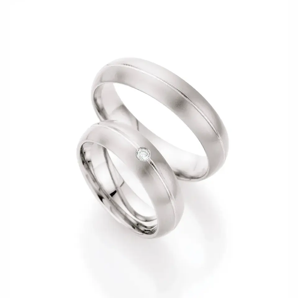 Alianzas de boda de titanio con diamante