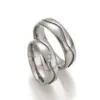 Alianzas de boda de titanio con diamantes
