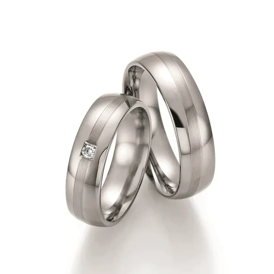 Alianzas de boda de titanio con diamante