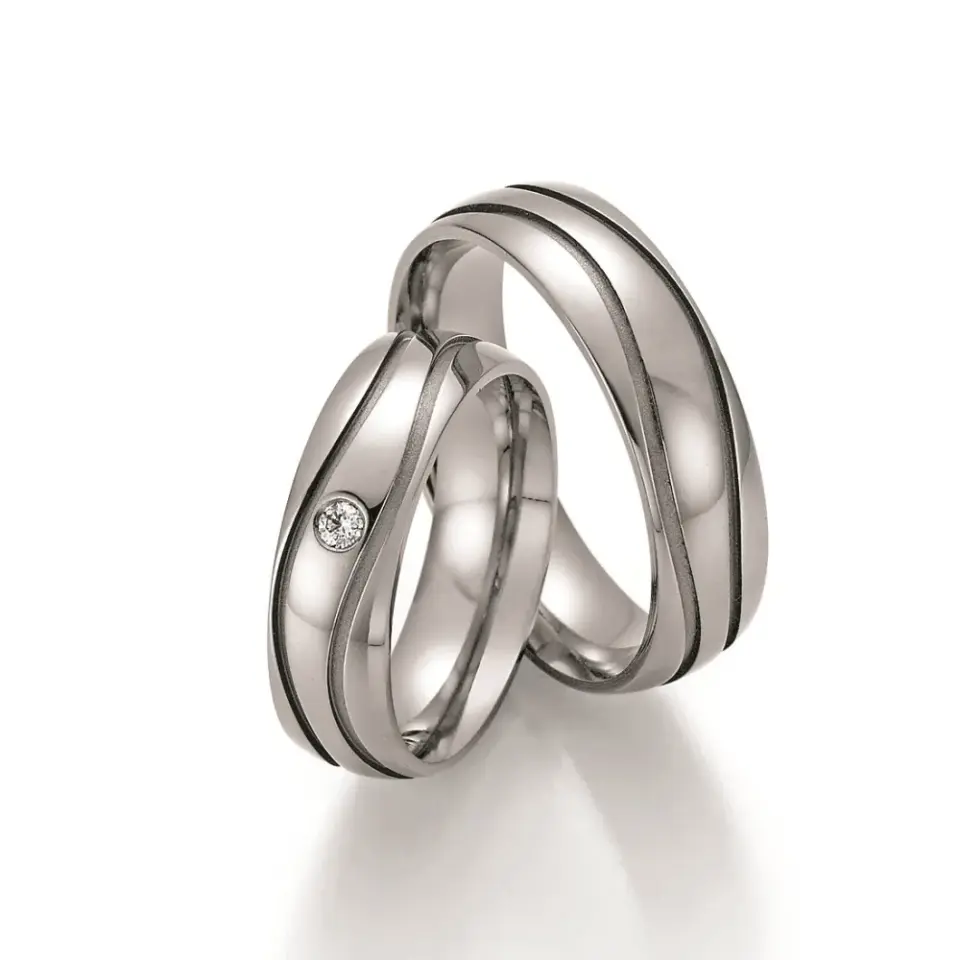 Alianzas de boda de titanio con diamante