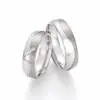 Alianzas de boda de titanio con diamantes