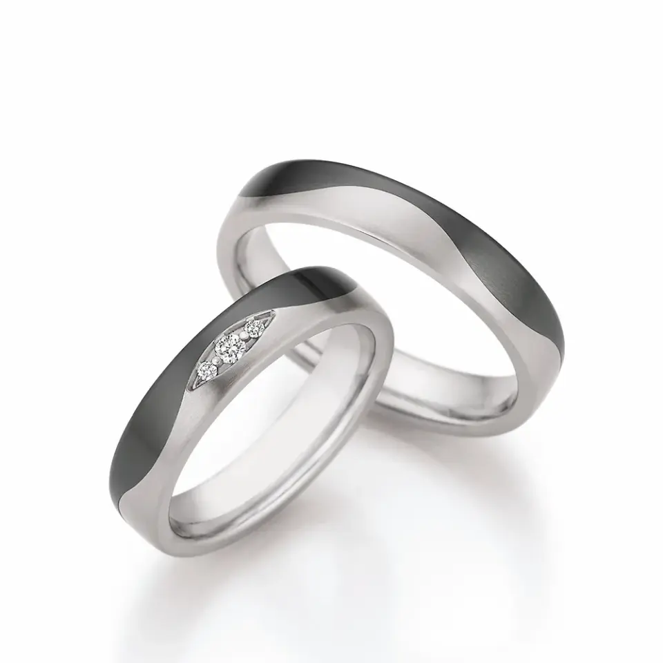Alianzas de boda de titanio y zirconio con diamantes