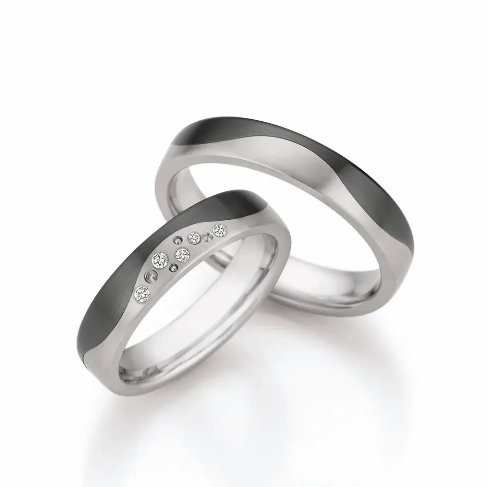 Alianzas de boda de titanio y zirconio con diamantes