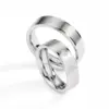 Alianzas de boda de acero con diamante