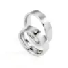 Alianzas de boda de acero con diamante