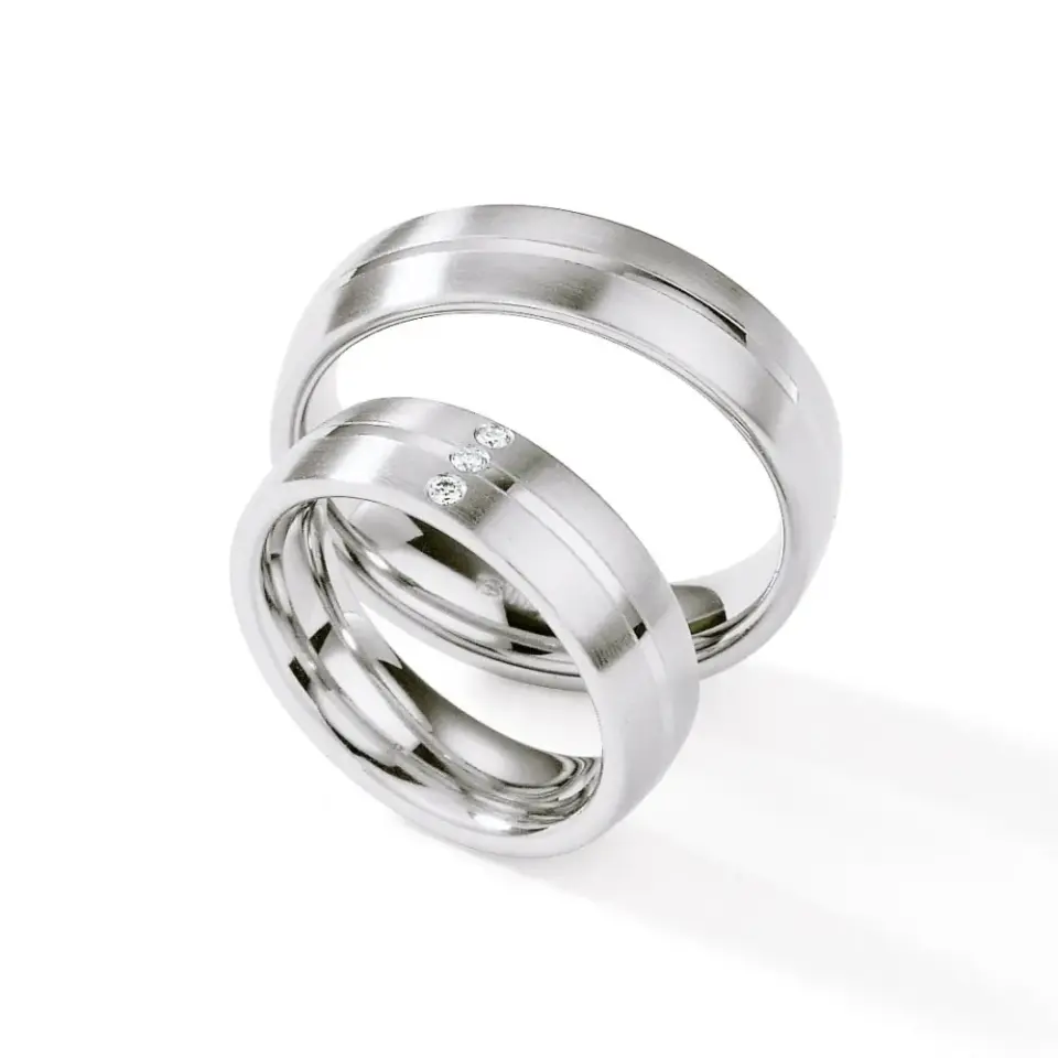 Alianzas de boda de acero con diamantes