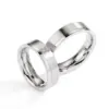 Alianzas de boda de acero con diamantes