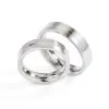 Alianzas de boda de acero con diamante