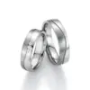 Alianzas de boda de acero con diamantes