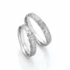 Alianzas de boda de acero con diamantes