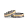 Alianzas de boda de tántalo y oro amarillo con diamantes