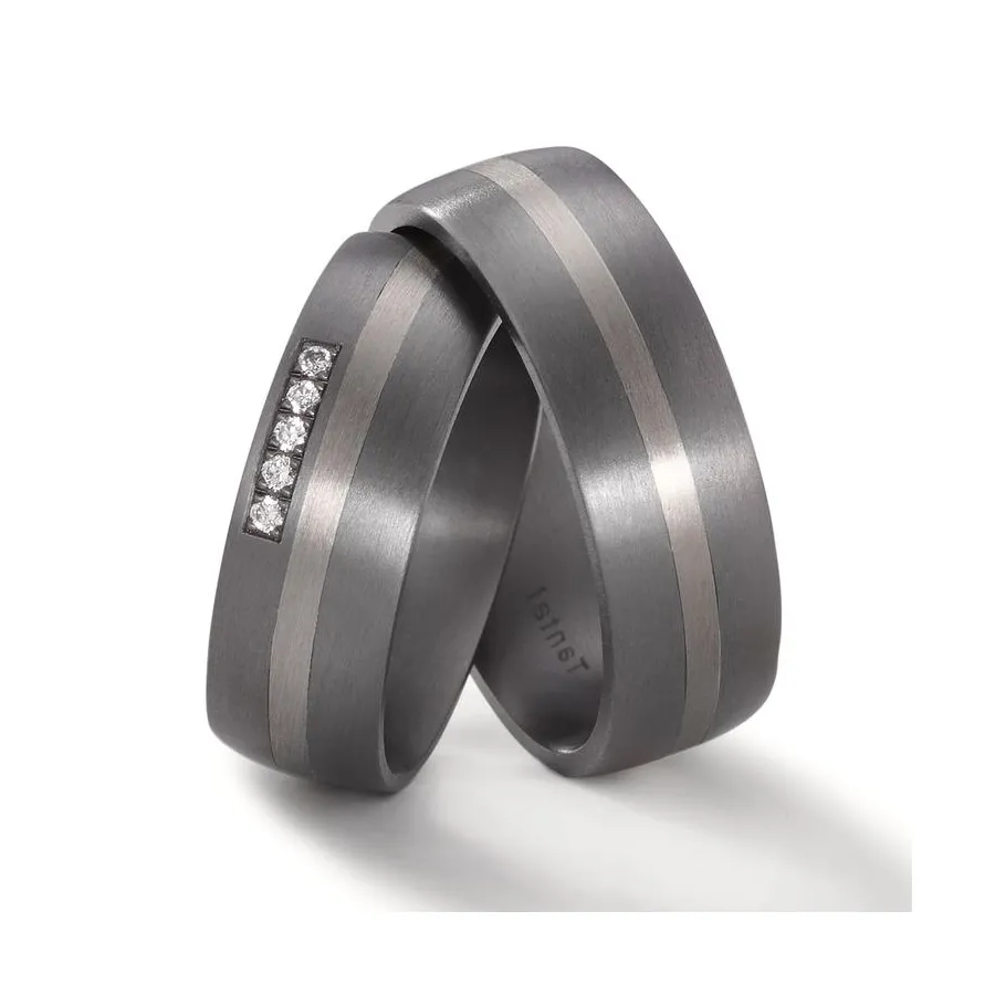 Alianzas de boda de tántalo y paladio con diamantes