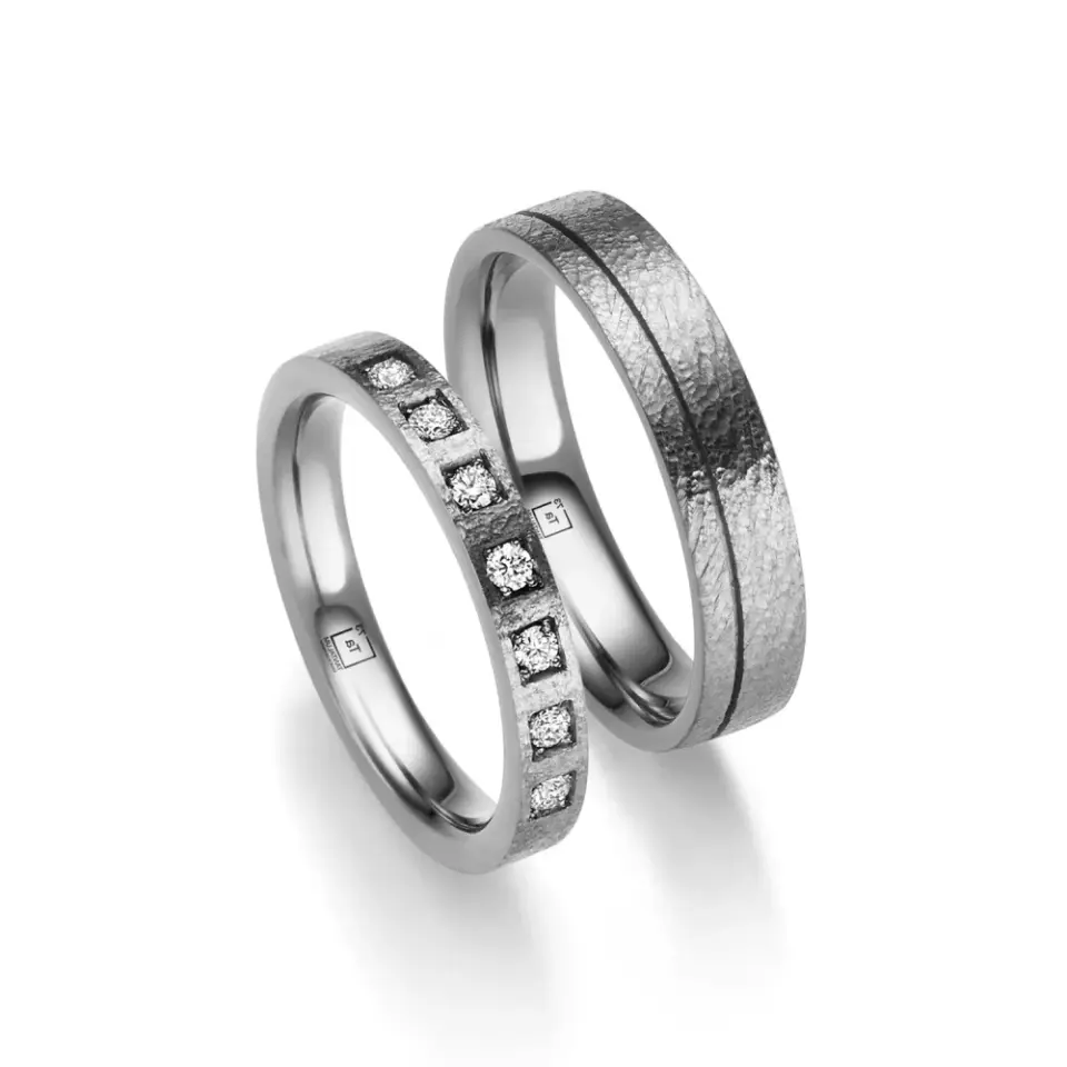 Alianzas de boda de tántalo con diamantes