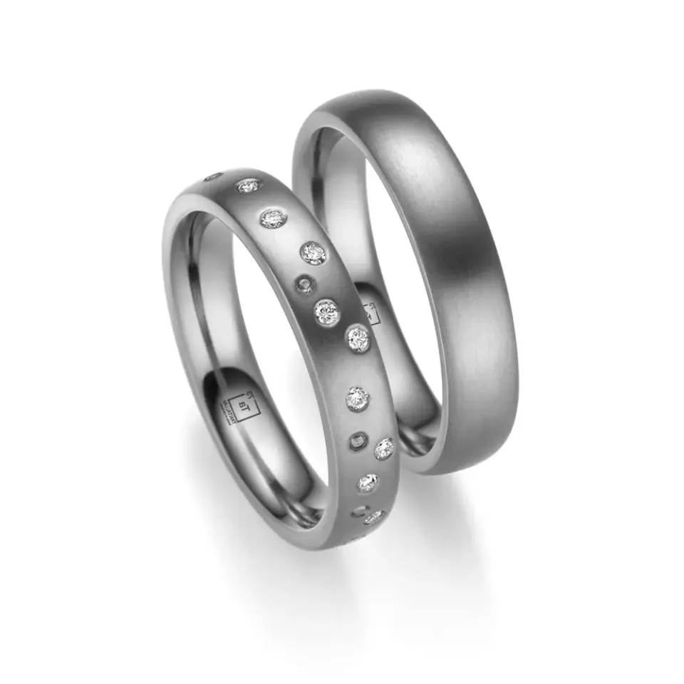 Alianzas de boda de tántalo con diamantes