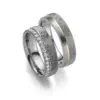 Alianzas de boda de tántalo con diamantes