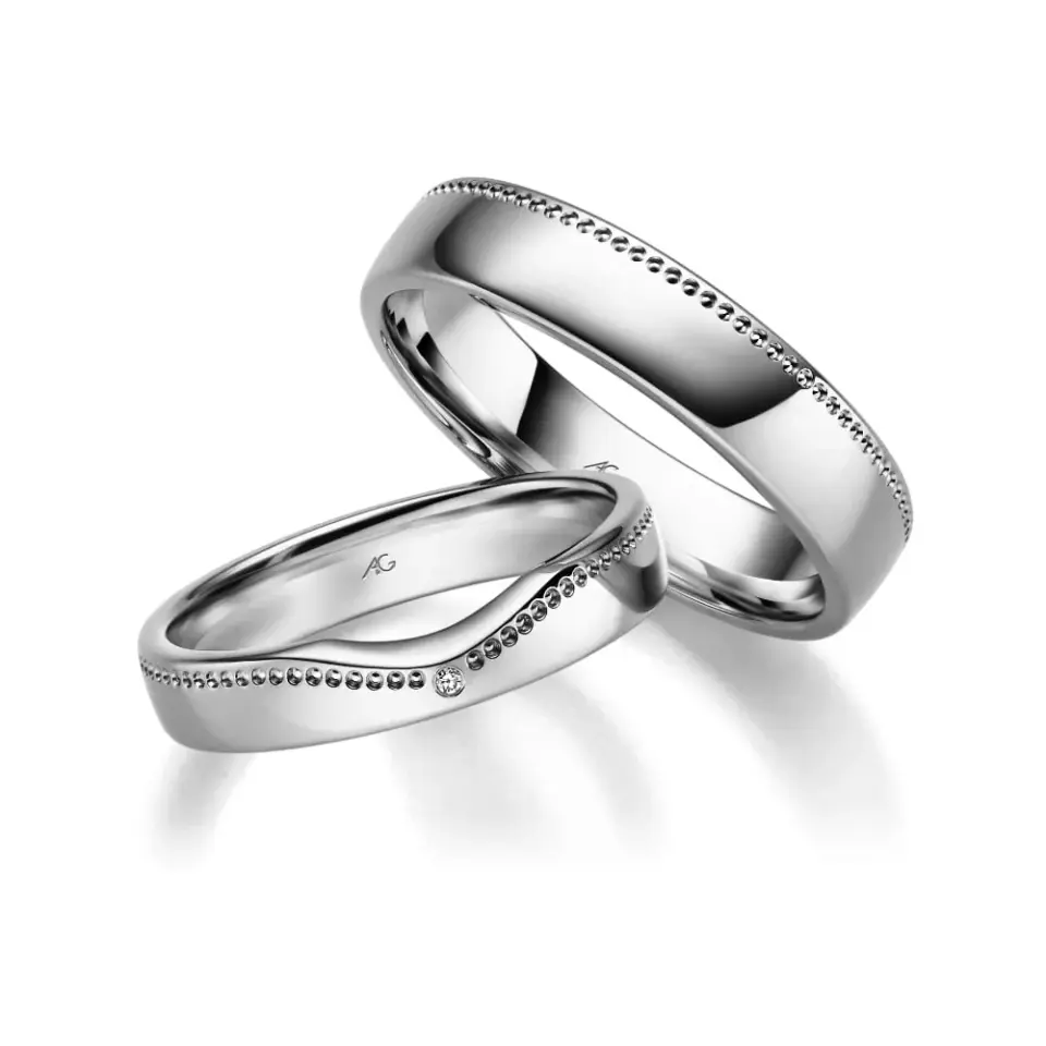 Alianzas de boda de oro blanco con diamante