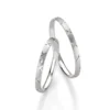 Alianzas de boda de platino con diamante
