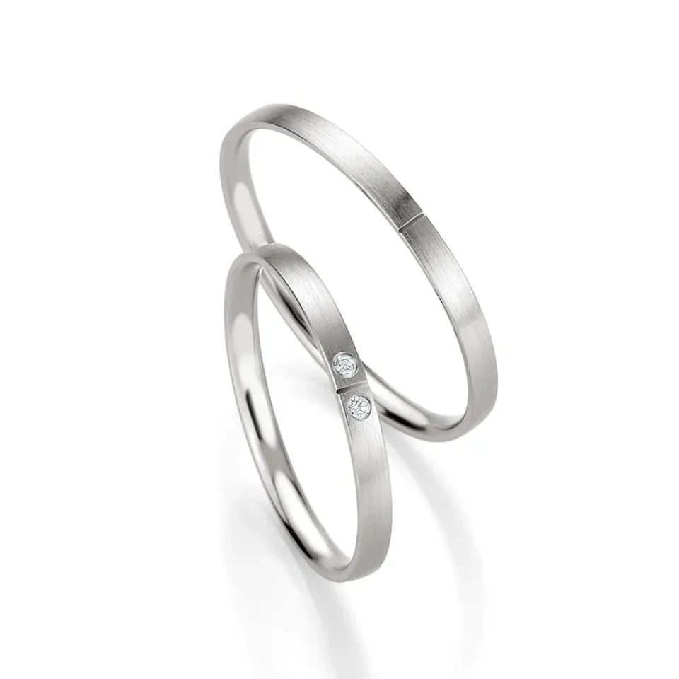 Alianzas de boda de platino con diamantes