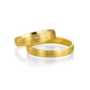 Alianzas de boda de oro amarillo con diamantes