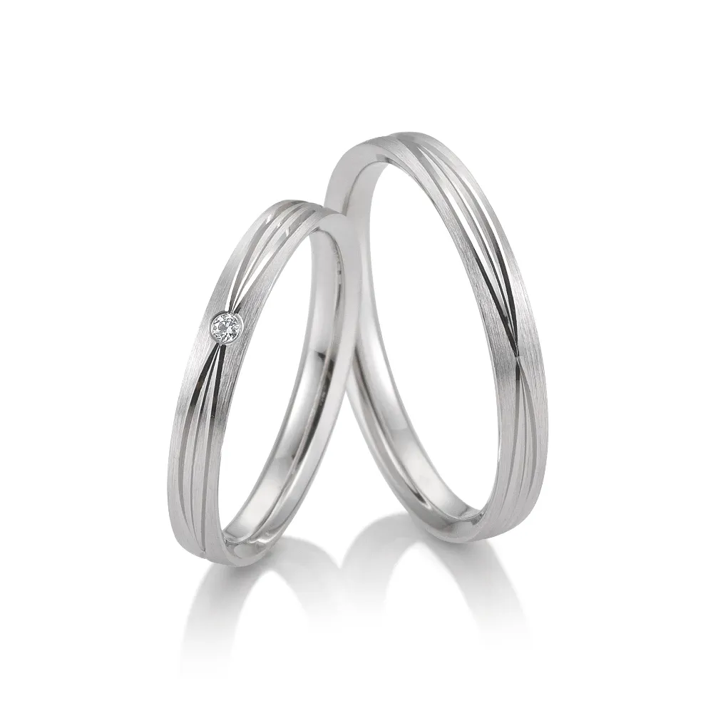 Alianzas de boda de platino con diamante