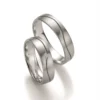 Alianzas de boda de platino con diamante