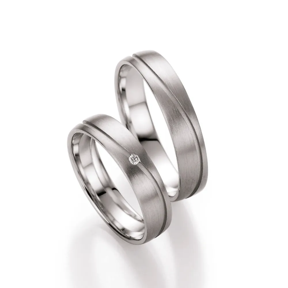 Alianzas de boda de oro blanco con diamante