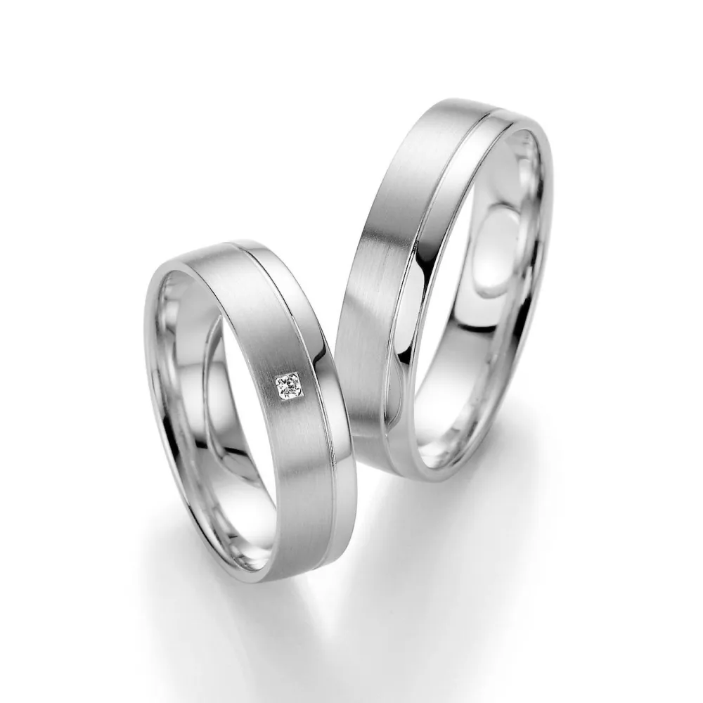 Alianzas de boda de platino con diamante