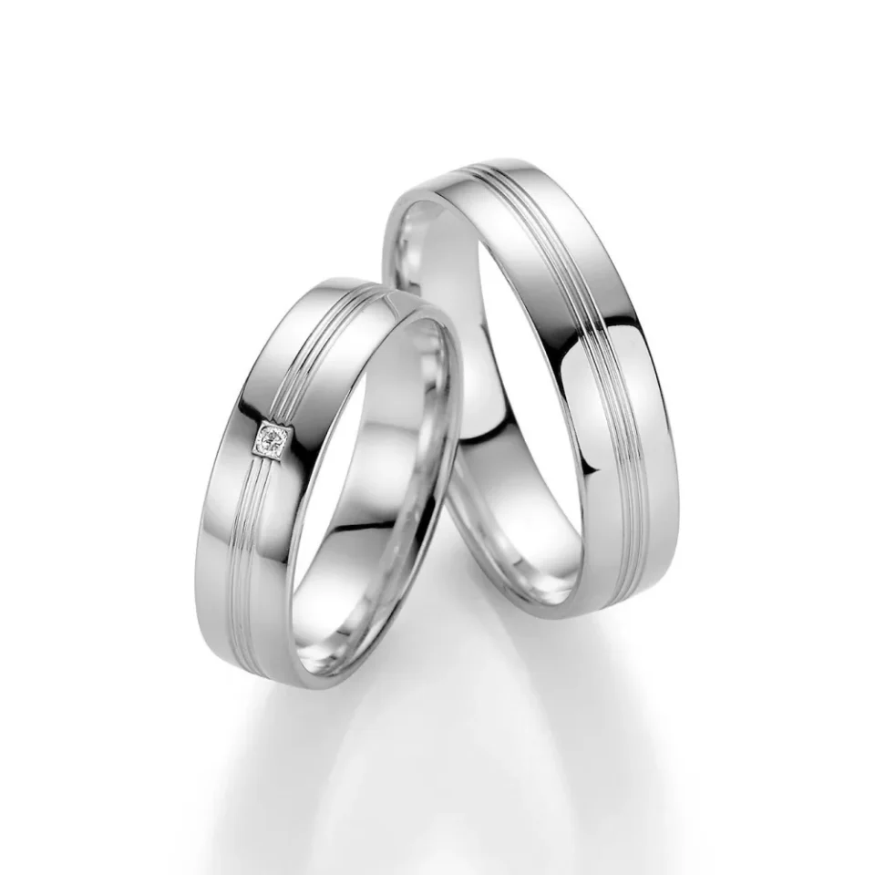 Alianzas de boda de platino con diamante