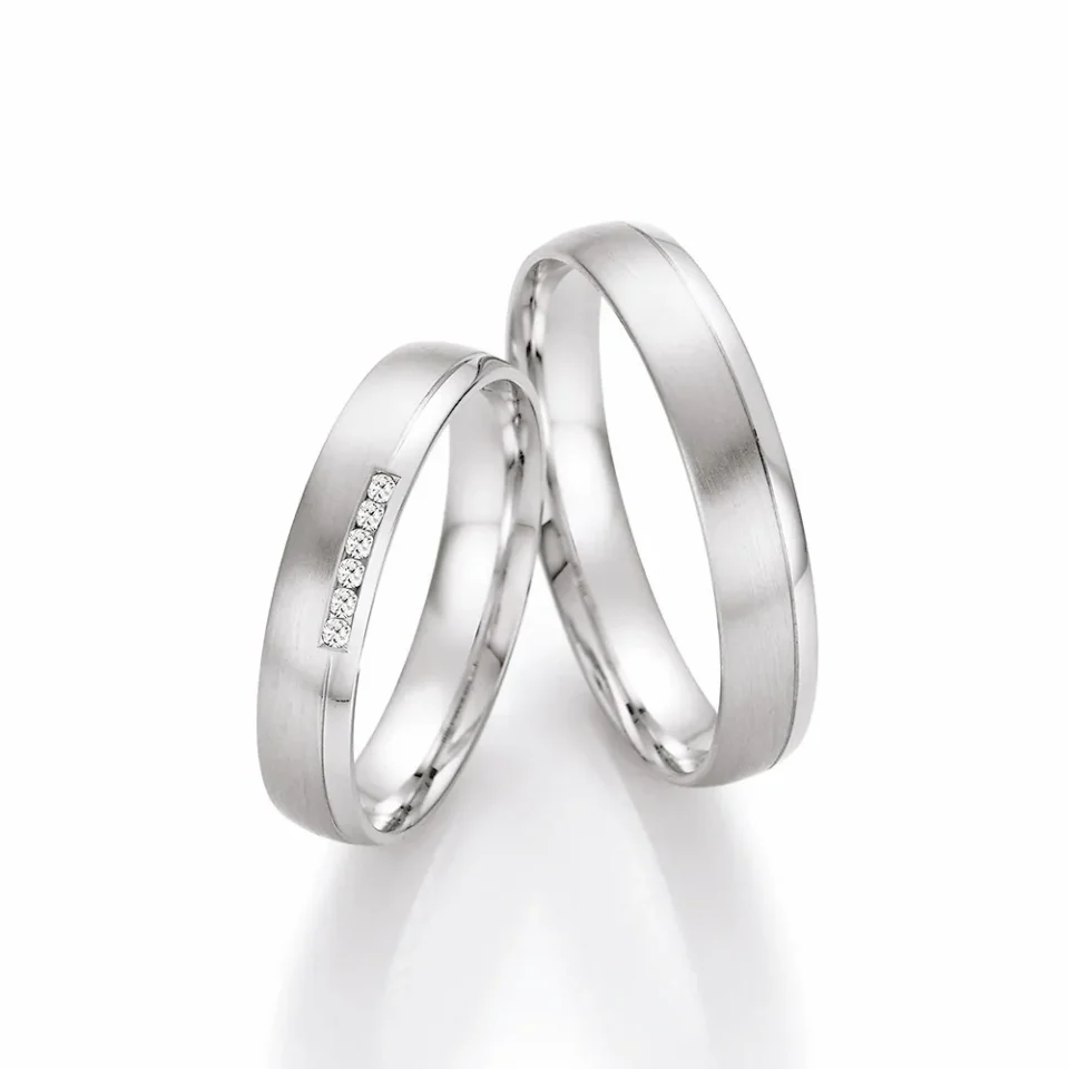 Alianzas de boda de platino con diamantes