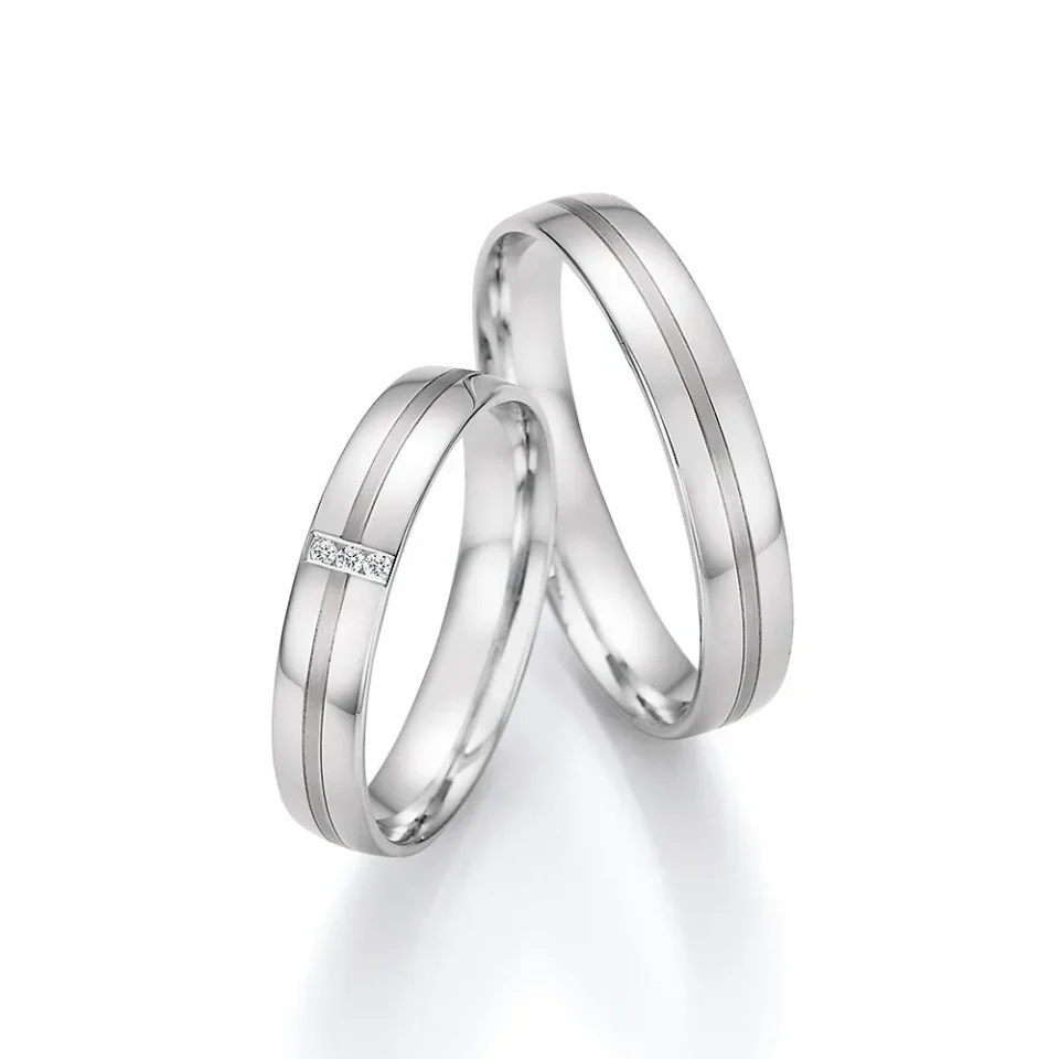 Alianzas de boda de oro blanco con diamantes