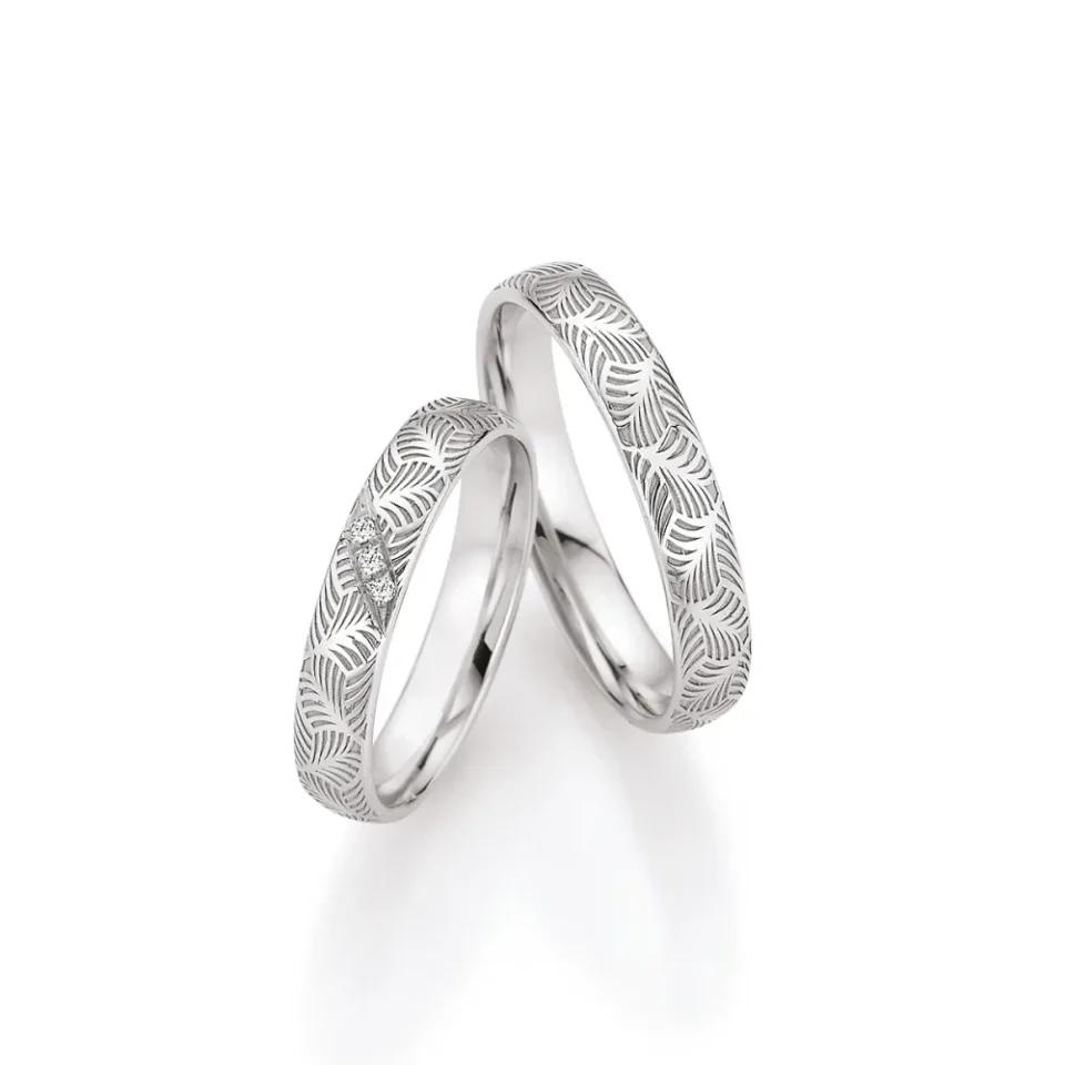 Alianzas de boda de oro blanco con diamantes