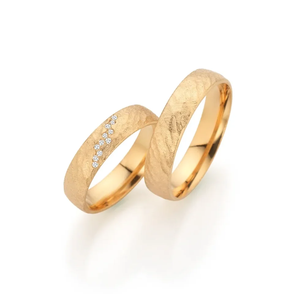Alianzas de boda de oro albaricoque con diamantes
