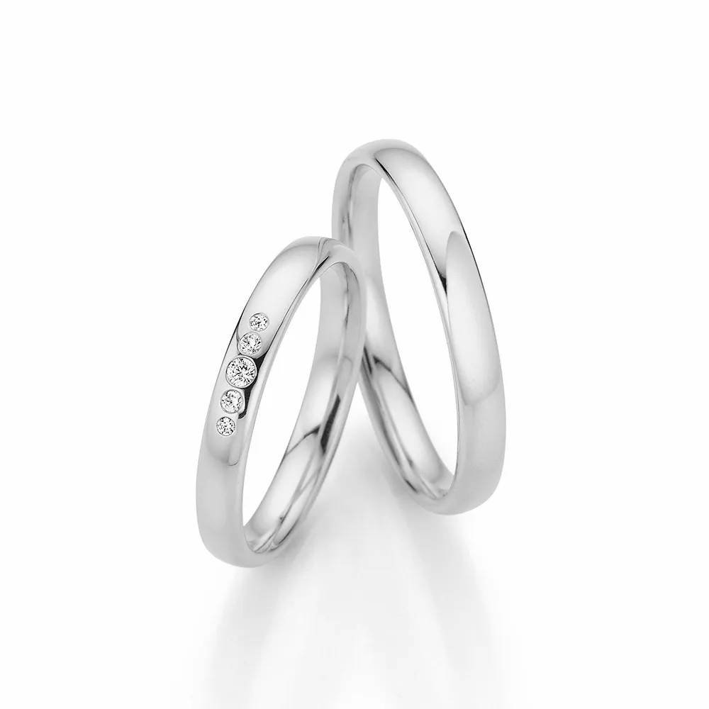 Alianzas de boda de platino con diamantes