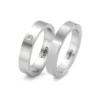 Alianzas de boda de acero con diamante