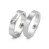 Alianzas de boda de acero con diamantes