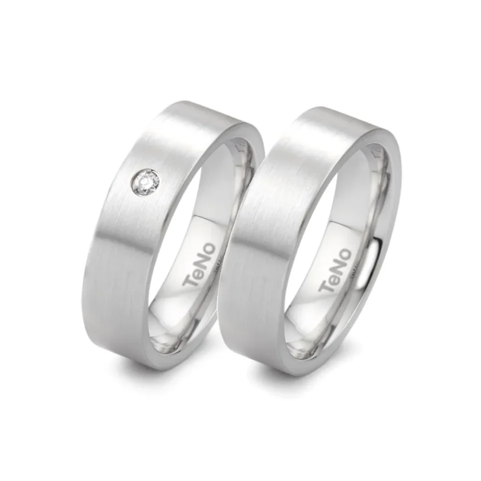 Alianzas de boda de acero con diamante