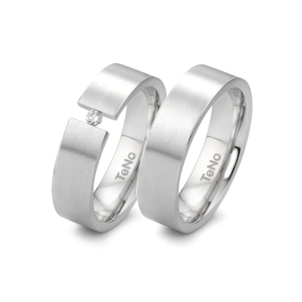 Alianzas de boda de acero con diamante