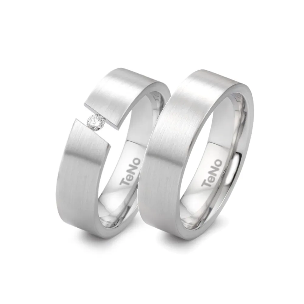 Alianzas de boda de acero con diamante