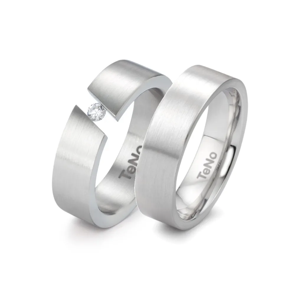 Alianzas de boda de acero con diamante