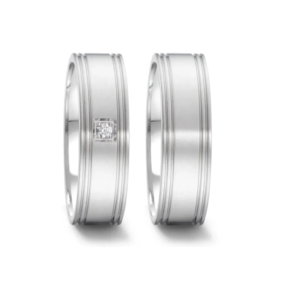 Alianzas de boda de acero con diamante